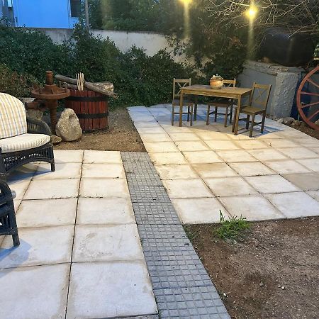 Paola'S Apartments Near Athens Airport Spata  Exterior photo